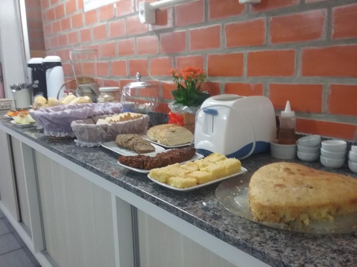 Pousada Louise Пінєйра Екстер'єр фото